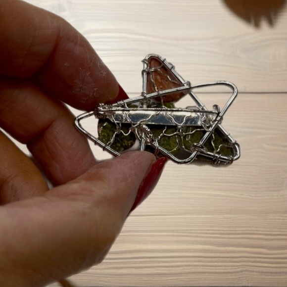 Handcrafted Silver and Multicolor Stone Earrings snd Broche - Picture 5 of 7